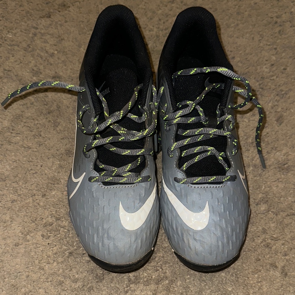 Nike softball cleats